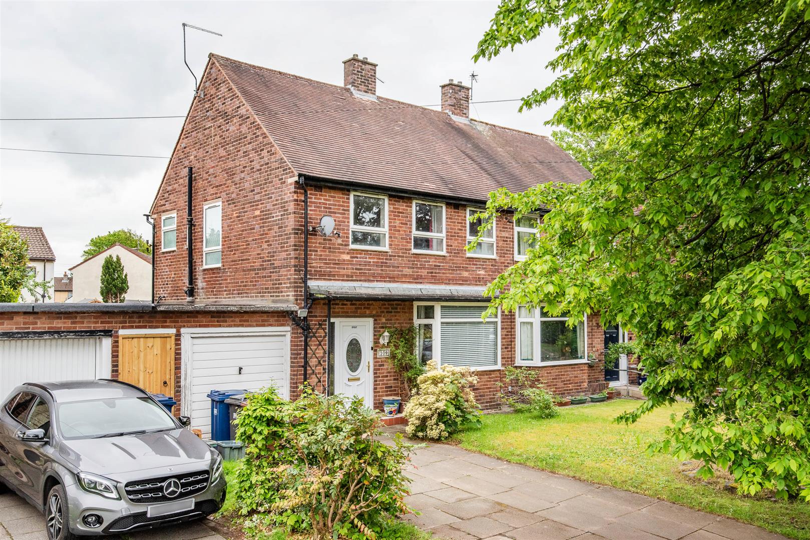 3 bed property in Broadfield Drive, Leyland